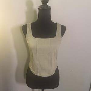 Rae‎ Mode It's All About the Balance Twill Square Neck Crop Top